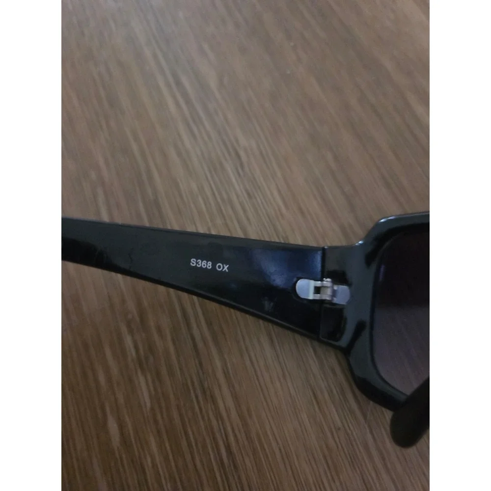 Steve Madden Y2K Black Rectangular Rhinestone Sunglasses Gradient Lens